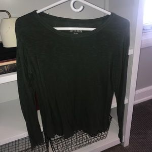 Green American Eagle Long Sleeve Tee. SO SOFT